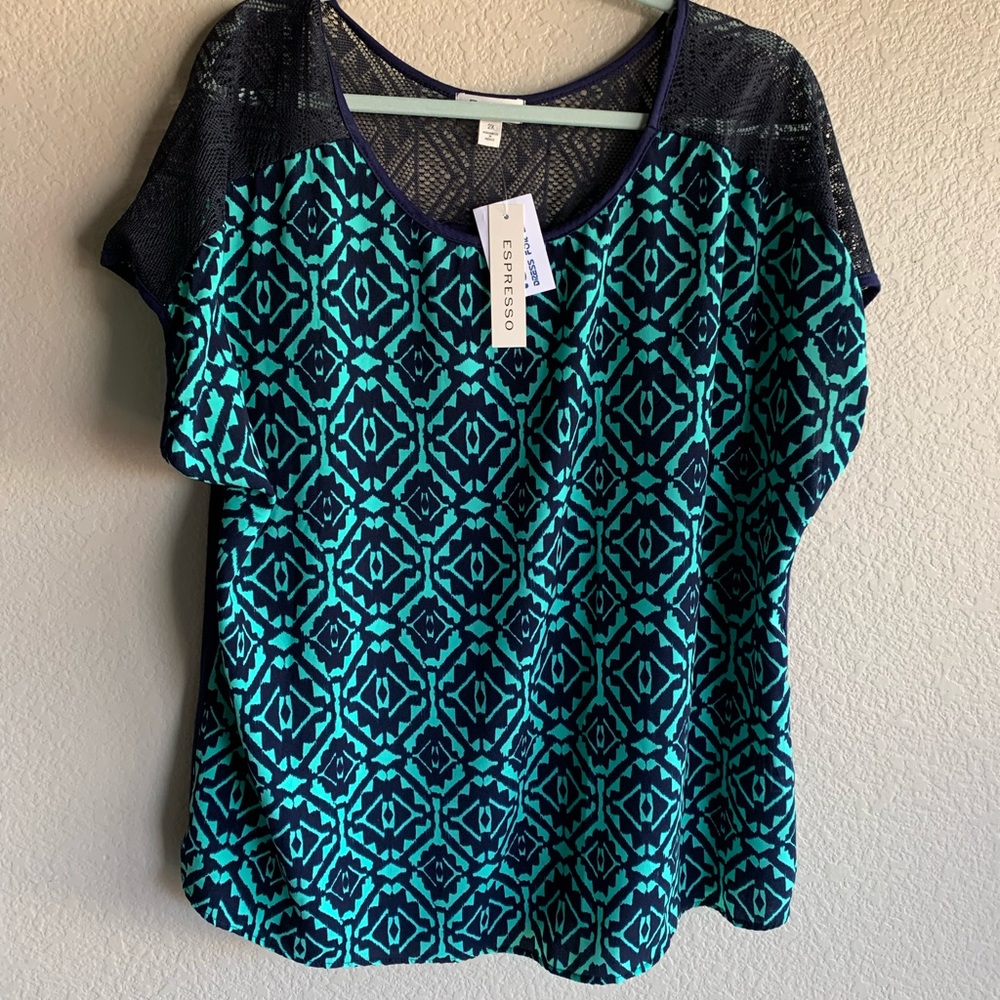 Navy blue & green w/ lacey sleeves Size 2X